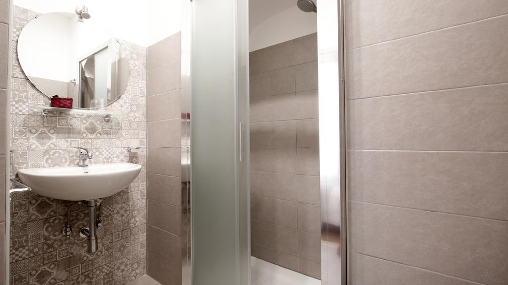 Hotel Domus Flaviae Roma Exterior foto